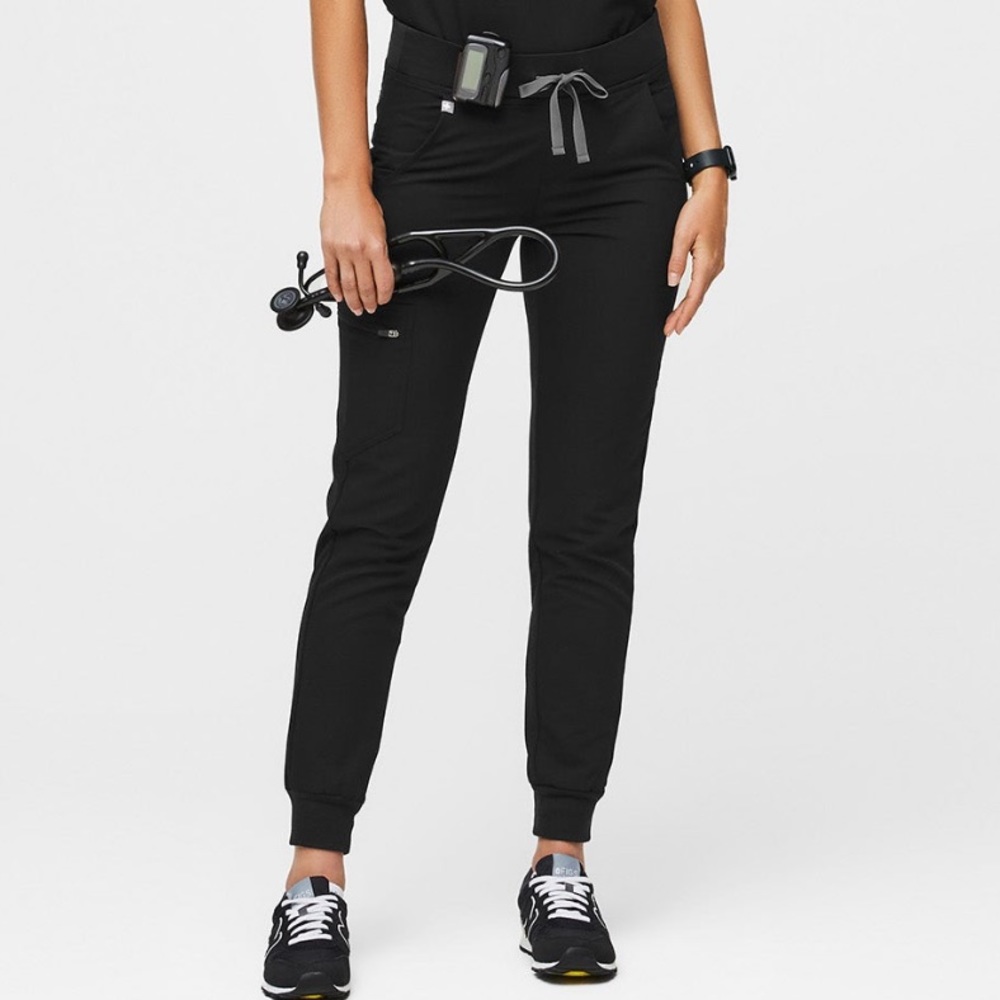 FIGS Zamora jogger scrub bottom